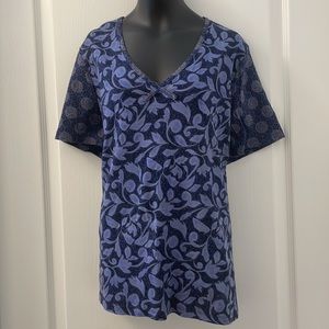 Liz Claiborne top short sleeve v neck leafy design Sz 1XL